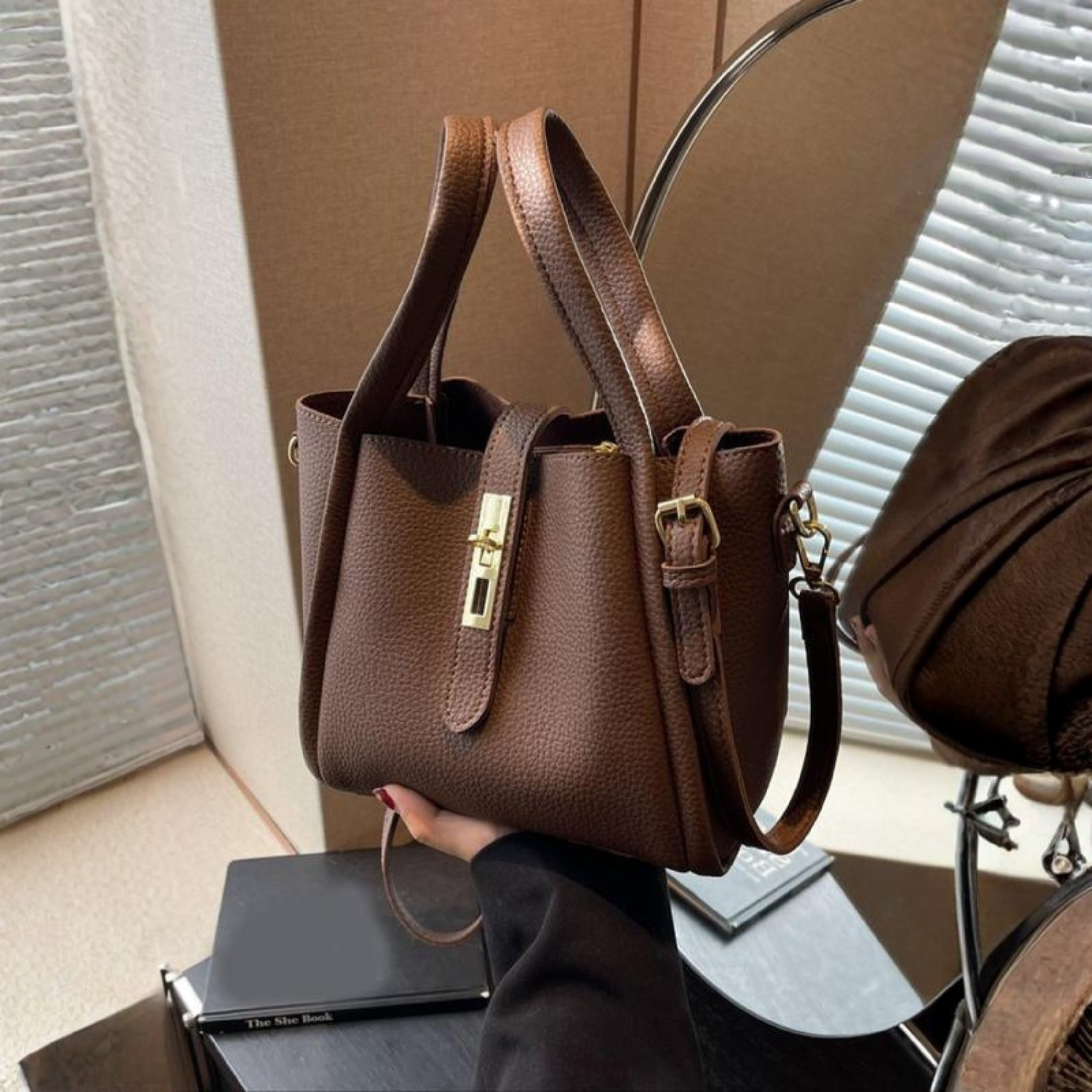 VAYLA | Elegant Simple Retro Handbag Crossbody Shoulder Bag